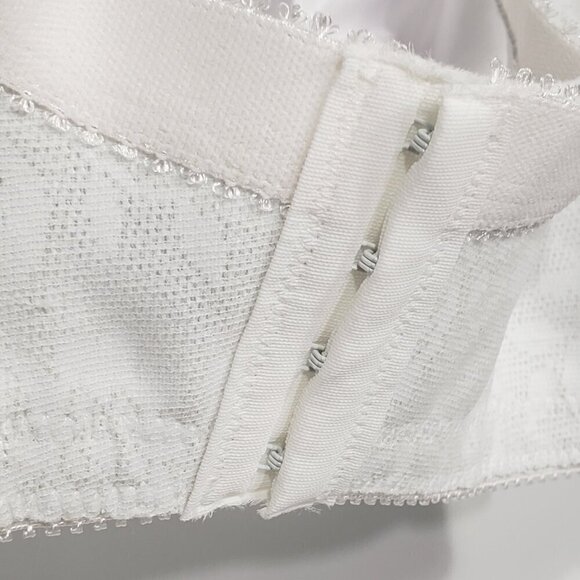 NWOT Playtex 18 Hour White Full Coverage Wireless Bra 46DD Floral … - Picture 4 of 6